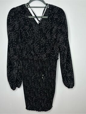Mixology Caught In The Stars Dress NWT Medium Black Star Print Smocked Mini
